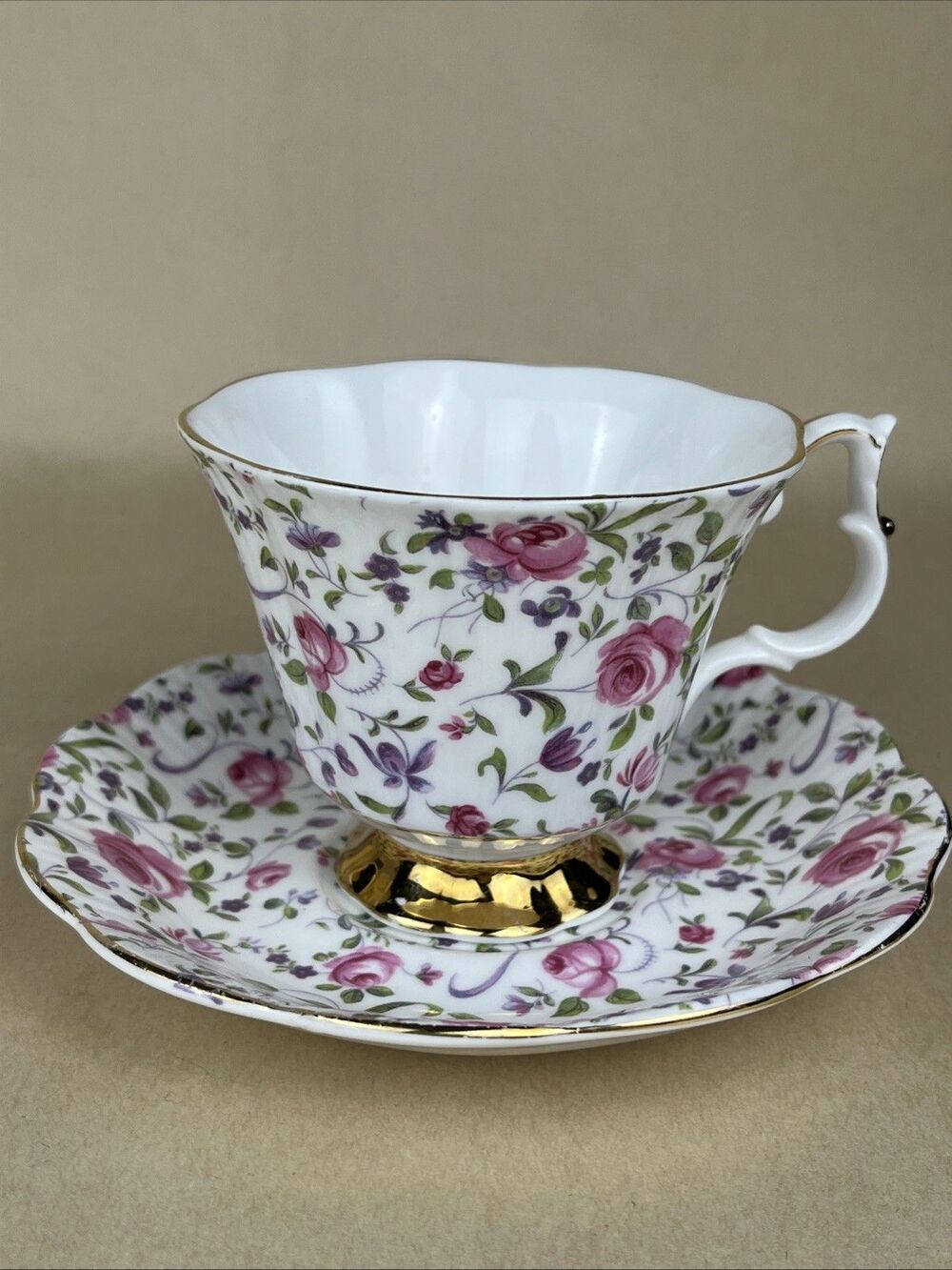 HTF VTG Royal Albert 70s ROSE Pink Flower Gold Trim 4429 Teacup Saucer Set